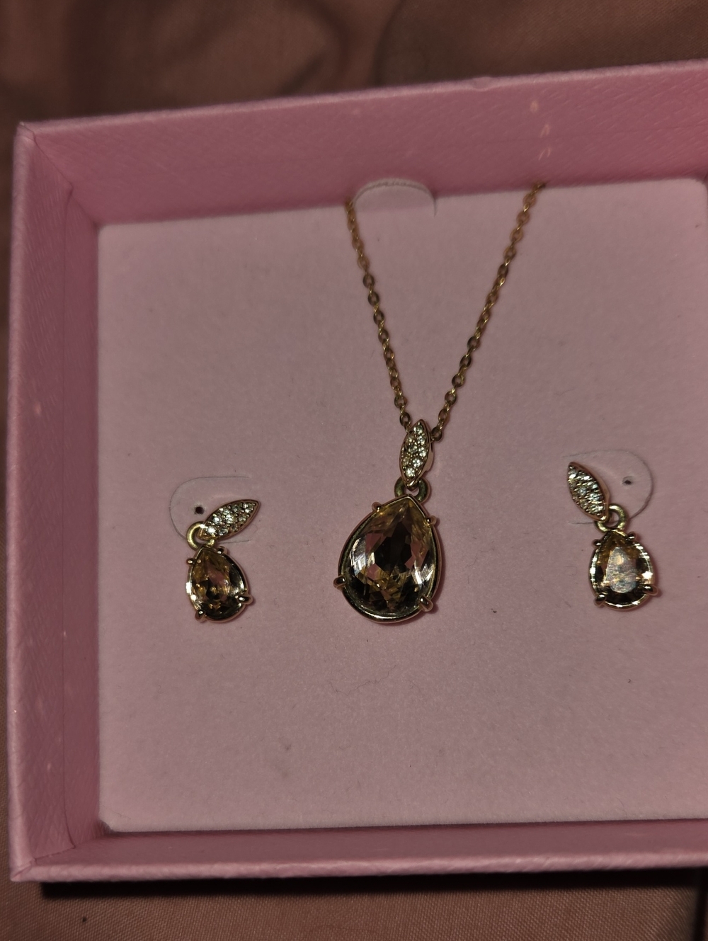 Swavorski Set- Gold Teardrop Necklace and Dangke Earrings Set with Pink Crystal